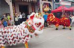 Danse du Lion au Tin Hau temple de Joss House bay célèbre le festival de Tin Hau, Hong Kong