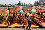 Bateaux aux couleurs vives, Xochimilco, Trajinera, jardins flottants, canaux, patrimoine mondial de l'UNESCO, Mexico, Mexique, Amérique du Nord