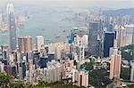 Hohe Blick auf die Skyline von Hong Kong Island und Victoria Harbour von Victoria Peak, Hong Kong, China, Asien