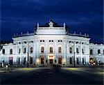 Burgtheater at night, patrimoine mondial UNESCO, Vienne, Autriche, Europe