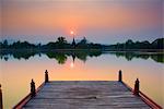 Wat Sa Si au crépuscule, parc historique de Sukhothai, patrimoine mondial de l'UNESCO, Province de Sukhothai, Thaïlande, Asie du sud-est, Asie