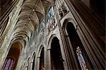 Blick nach oben auf das Dach des Kirchenschiffs in der Kathedrale von St. Gatien Tours, Indre-et-Loire, Loire-Tal, Centre, Frankreich, Europa