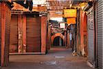 Souk traditionnel le matin, Marrakech, Maroc