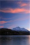 Sonnenuntergang am Silsersee mit Piz da la Margna, St Moritz, Engadin, Bezirk Maloja, Graubünden, Schweiz