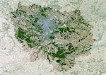 Image Satellite vrai couleur Ile-De-France région (France), avec le masque. Région Ile de France, France, image satellite couleur vraie avec masque. Cette image a été compilée à partir de données acquises par les satellites LANDSAT 5 & 7.