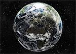 Monde centré sur l'Europe et l'Afrique, True Image Satellite en couleurs. Image satellite de véritable couleur de la terre centrée sur l'Europe et l'Afrique avec la couverture nuageuse, durant le solstice d'été, à 12 heures GMT. Cette image dans une projection orthographique a été compilée à partir de données acquises par les satellites LANDSAT 5 & 7.