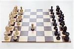 Échiquier et pièces d'échecs