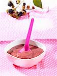 Blackberry and banana purée (baby food)