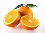 Orangen, ganze und Hälften