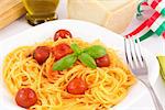 pasta with tomato and basil