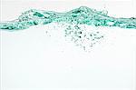 L'eau avec des bulles d'air
