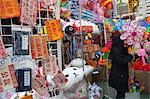 Menschen einkaufen im Flower-Markt, Tsuen Wan, Hong Kong