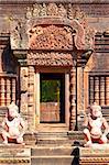 Wall carvings at Banteay Srey temple showing fine detail