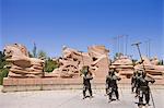 Statue von Huo Qubing und West-Han-Armee in Jiuquan Park, Jiuquan, Provinz Gansu, China