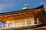 Emblème de Phoenix, Temple Rokuon-ji (Kinkakuji) à l'automne, Kyoto, Japon