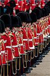 Soldaten an Trooping die Farbe 2012, der Queen's Birthday Parade, Horse Guards, Whitehall, London, England, Vereinigtes Königreich, Europa