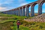 Pen-y-ghent and Ribblehead Viaduct on Settle to Carlisle Railway, Yorkshire Dales National Park, North Yorkshire, England, UK