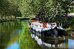 Navigation on the Canal du Midi, UNESCO World Heritage Site, between Carcassonne and Beziers, Aude, Languedoc Roussillon, France, Europe