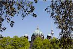 Cathédrale de Berlin et la tour Fernsehturm, Berlin, Allemagne