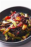 Gebackene Bohnen mit Knoblauch und Chillis (China)