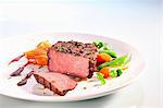 Grilled beef fillet with shallots