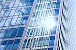 Sonne reflektieren Bürogebäude in windows
