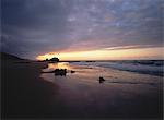 Sonnenuntergang und die Wolken über dem Strand Sedgefield, Buffels Bay-Südafrika