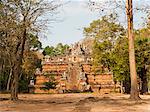 Ruins at Phimeanakas Temple, Angkor Temple Complex, UNESCO World Heritage Site, Siem Reap, Cambodia, Indochina, Southeast Asia, Asia