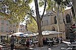 Street cafes in the old city of Avignon, Vaucluse, Provence, France, Europe