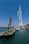 Tour spinnaker de Gunwharf, Portsmouth, Hampshire, Angleterre, Royaume-Uni, Europe