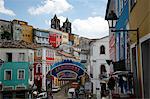 Pavées rues et l'architecture coloniale, Largo de Pelourinho, patrimoine mondial de l'UNESCO, Salvador, Bahia, Brésil, Amérique du Sud