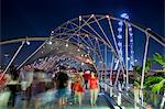 Le pont de Helix à Marina Bay et le Singapore Flyer, Singapour, Asie du sud-est, Asie