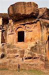 Sculpture sur l'un des 18 Udayagiri grottes, résidences pour les moines de Jean à l'époque du roi Kharavela 2000 ans, Bhubaneswar, Orissa, Inde, Asie