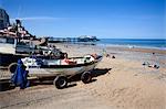 Pêche des bateaux sur la plage de Cromer, Norfolk, Angleterre, Royaume-Uni, Europe