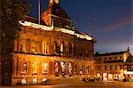 L'hôtel de ville à la nuit tombante, Ipswich, Suffolk, Angleterre, Royaume-Uni, Europe