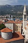 L'ancienne paroi ville de Budva avec le Citadela dans l'Europe au premier plan, Budva, Monténégro,