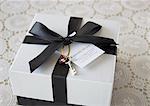 Carte de message et une boîte-cadeau