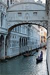 Gondolas at the Bridge of Sighs (Ponte dei Sospiri), Venice, UNESCO World Heritage Site, Veneto, Italy, Europe