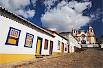 Colonial houses and Matriz de Santo Antonio Church, Tiradentes, Minas Gerais, Brazil, South America