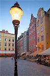 Stortorget Square cafes at dusk, Gamla Stan, Stockholm, Sweden, Scandinavia, Europe