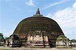 Sri Lanka, North Central Province Polonnaruwa, UNESCO World Heritage Site, Rankot Vihara dagoba,