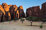 Chad, Bechike, Ennedi, Sahara. Weathered Palaeozoic sandstone at the top of the Bechike Valley.