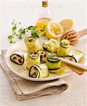 Raw zucchini rolls with lemon and goat's cheese