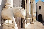 Europe, Italy, Puglia, Bari, San Nicola Basilica stone sculptures