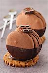 Chocolate macaroons