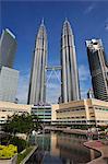 The Petronas Towers (Petronas Twin Tower), Kuala Lumpur, Malaysia, Southeast Asia, Asia