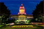 Nighttime image of Kentucky State Capitol building in Frankfort, Kentucky