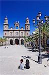 Santa Ana Cathedral, Plaza Santa Ana, Vegueta Old Town, Las Palmas, Gran Canaria, Canary Islands, Spain
