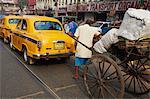 Rickshaw on the street, Kolkata, West Bengal, India, Asia