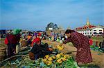 Fruit and vegetables for sale on market day, Paya Phaung Daw Oo, Inle Lake, Shan State, Myanmar (Burma), Asia